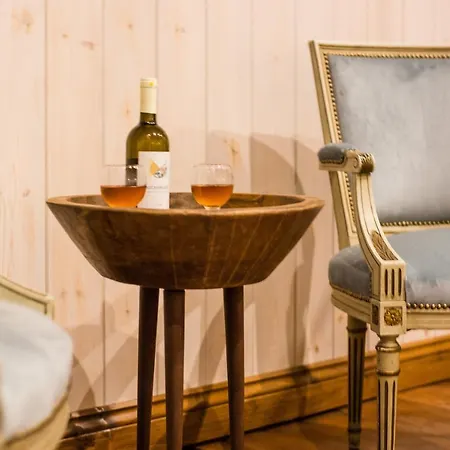 Libretto Apartment *